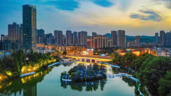 安徽滁州：推窗即见山水画境