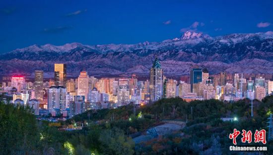 人这一辈子，一定要去一趟乌鲁木齐！