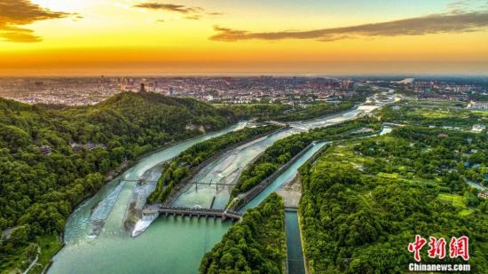 人这一辈子，一定要去一趟都江堰！