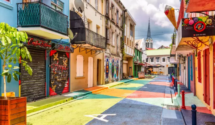 多伦多年底新增直飞法兰西堡航班 打造法式风情特色冬季航线