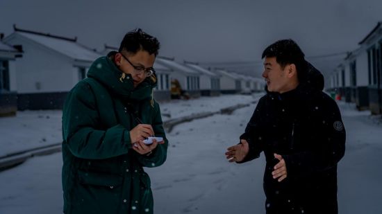 风雪寒夜访农家——新华社记者探访吉林舒兰洪灾重建村