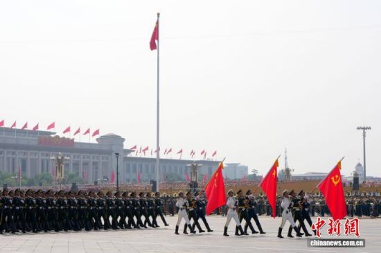 九三阅兵观察：彰显强军成效 展现和平力量