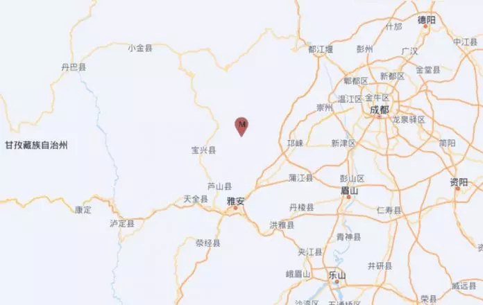 四川雅安4.7级地震 网民：床一直在摇