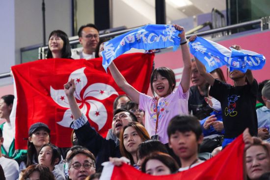 随十五运会感受“盛世之都”活力脉动