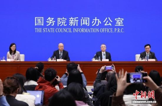 再创历史新高！2025年粮食产量达14298亿斤