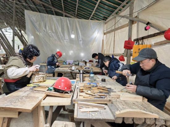 婺源“刀客”的春天：慢雕时光，顺时而兴