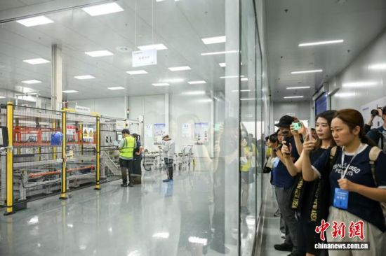 以天津为样板 中国探路“新三样”固废回收利用