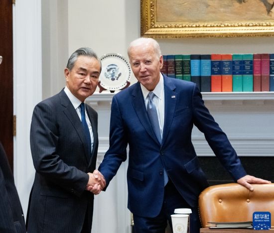 美国总统拜登会见中国外长王毅