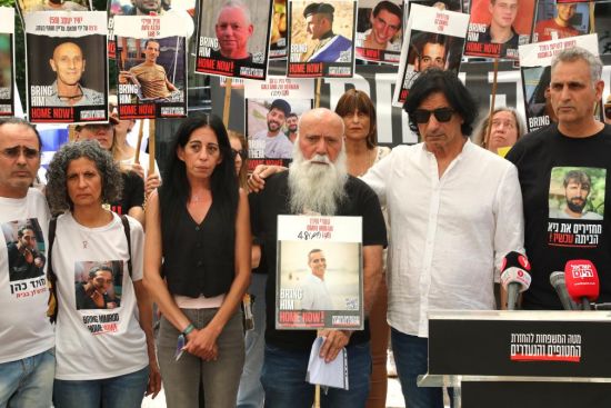 以总理再对哈马斯释放强硬信号 遭批无益被扣押人员获释