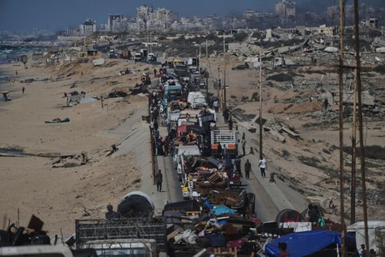 以军密集空袭加沙 美以将讨论围困加沙城等计划